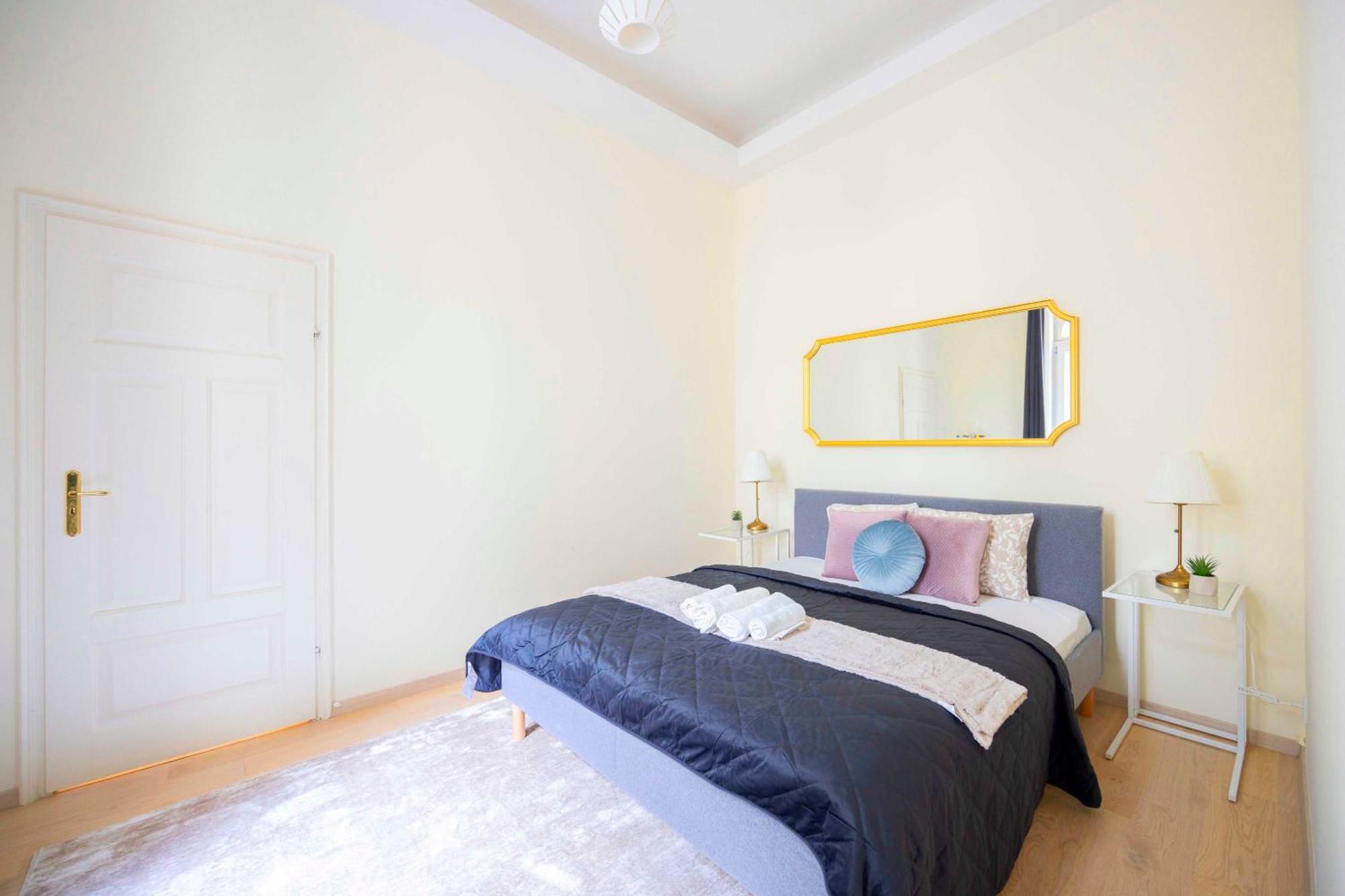 Exclusive & Spacious Central Residence W/ 4Bedrm 2Bathrm ブダペスト エクステリア 写真
