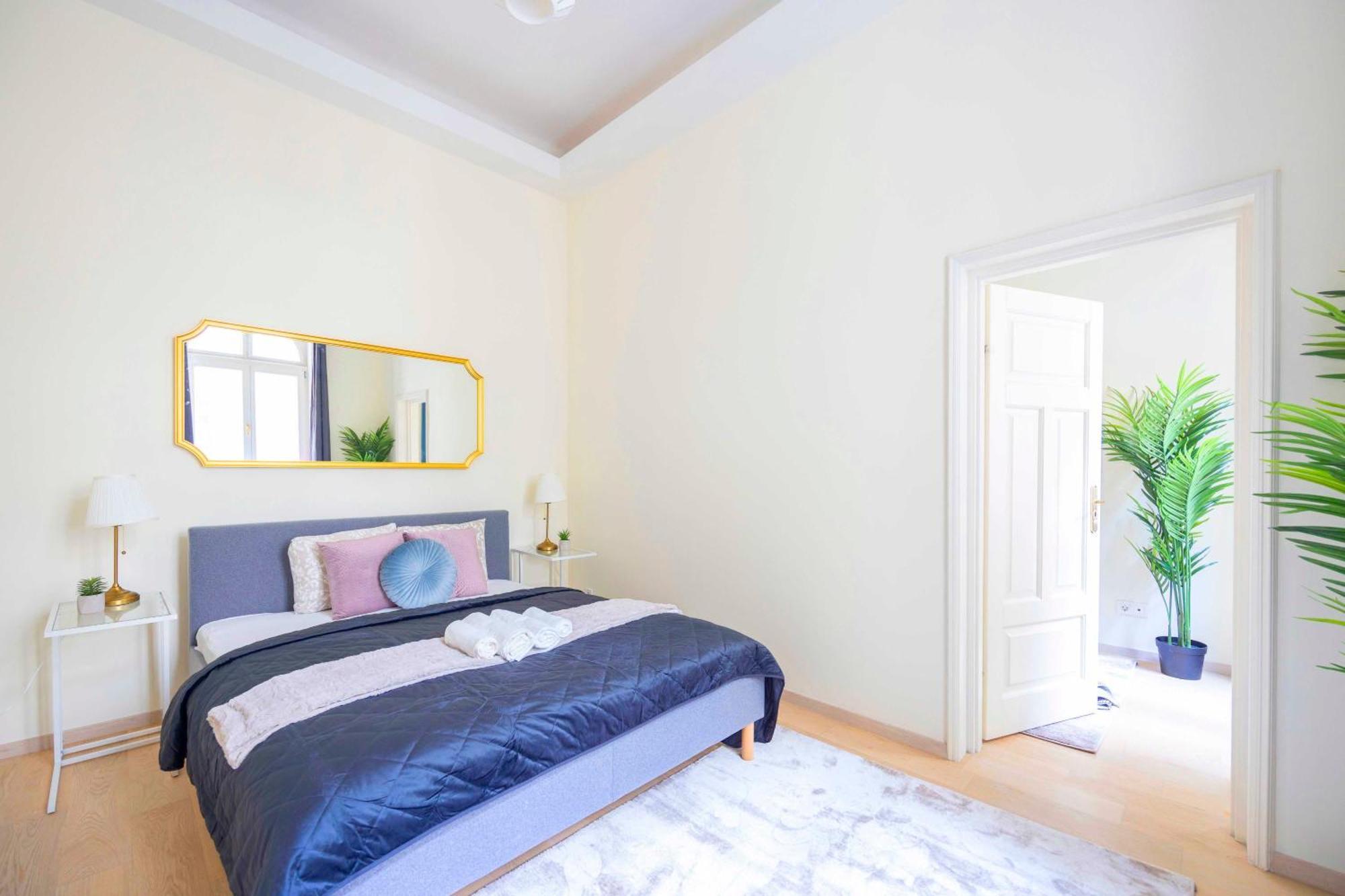 Exclusive & Spacious Central Residence W/ 4Bedrm 2Bathrm ブダペスト エクステリア 写真